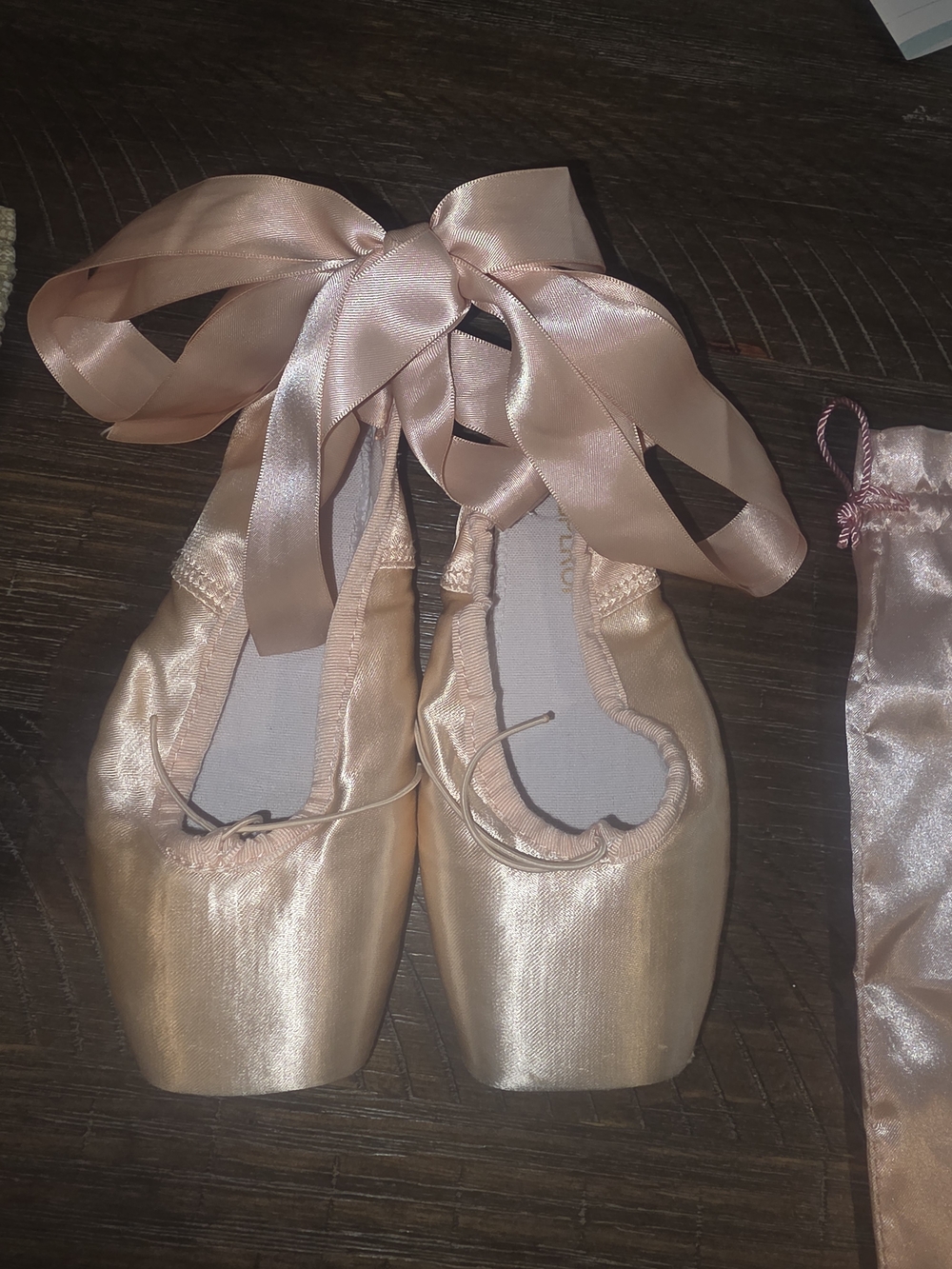 Children's Ballet Pointe Shoes - Blush Pink Satin